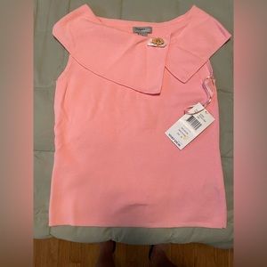 Dressy top, sleeveless